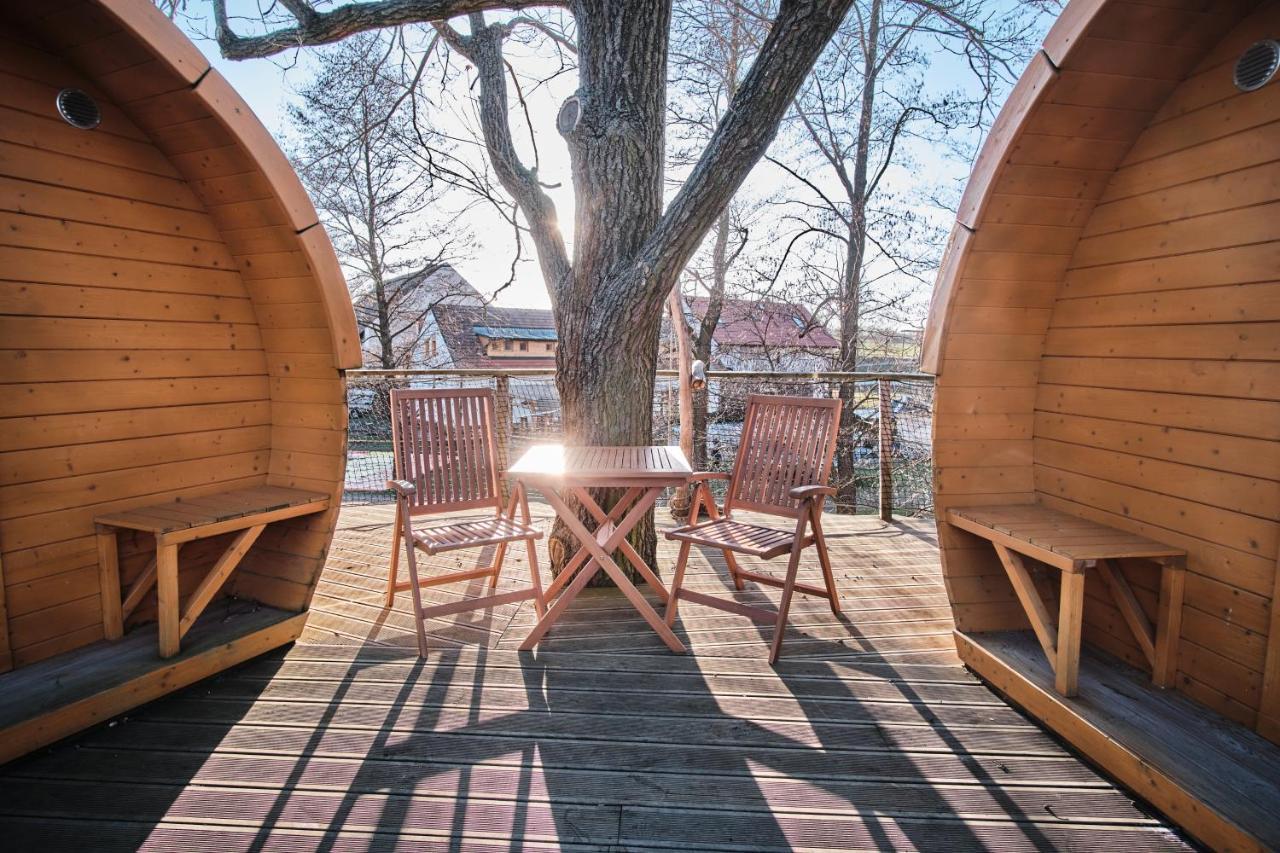 Viking Houses Strnadovsky Mlyn Jesenice  エクステリア 写真